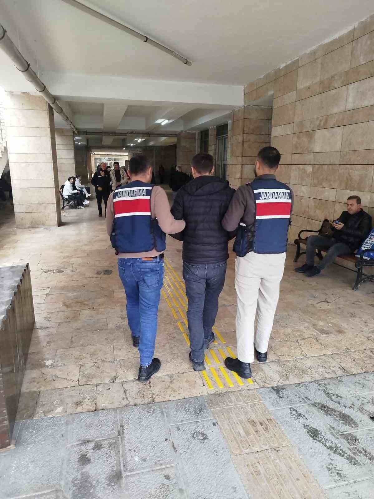 Samsun&rsquo;da 15 yıl cezası bulunan şahıs yakalandı
