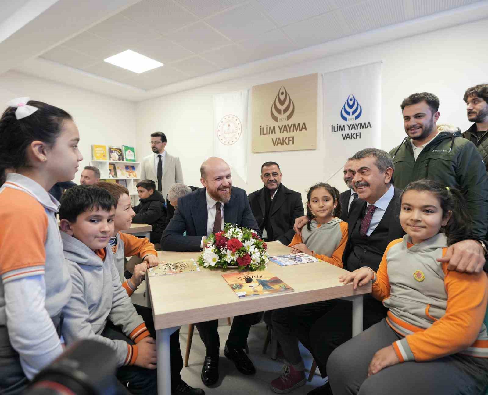 50. Yıl K&uuml;t&uuml;phaneleri deprem b&ouml;lgesinde hizmete a&ccedil;ıldı
