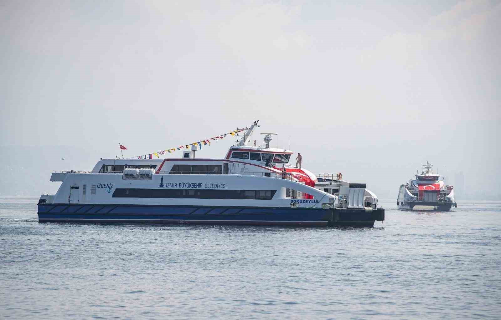 İzmir&rsquo;de olumsuz hava şartları nedeniyle vapur seferleri iptal edildi
