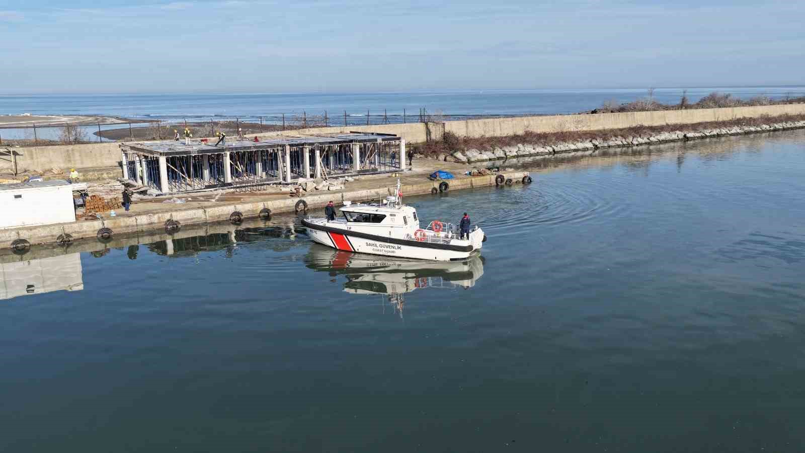 T&uuml;rk karasuları Samsun&rsquo;daki y&uuml;zen karakol ile daha g&uuml;vende
