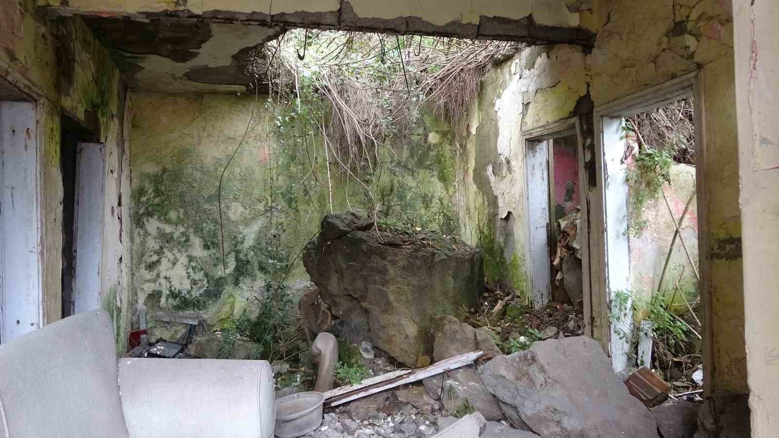 17 yıldır kaya düşmesi riski altındaki mahalleye ‘3 boyutlu’ müdahale