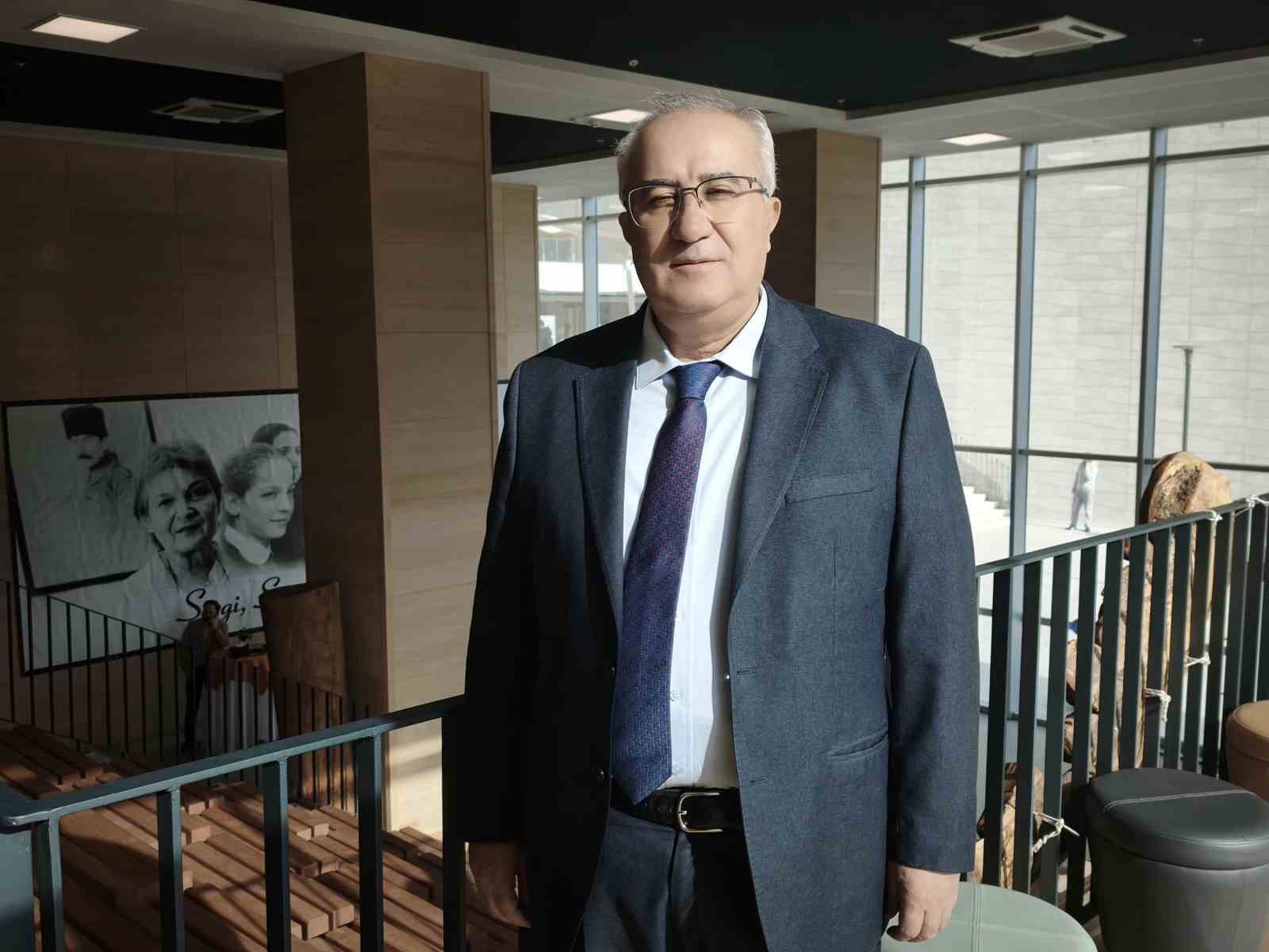 &Ccedil;ameli&rsquo;ne &ccedil;ağ atlatan Başkan Arslan&rsquo;a &rsquo;Yılın En Başarılı İl&ccedil;e Belediye Başkanı&rsquo; &ouml;d&uuml;l&uuml; verildi
