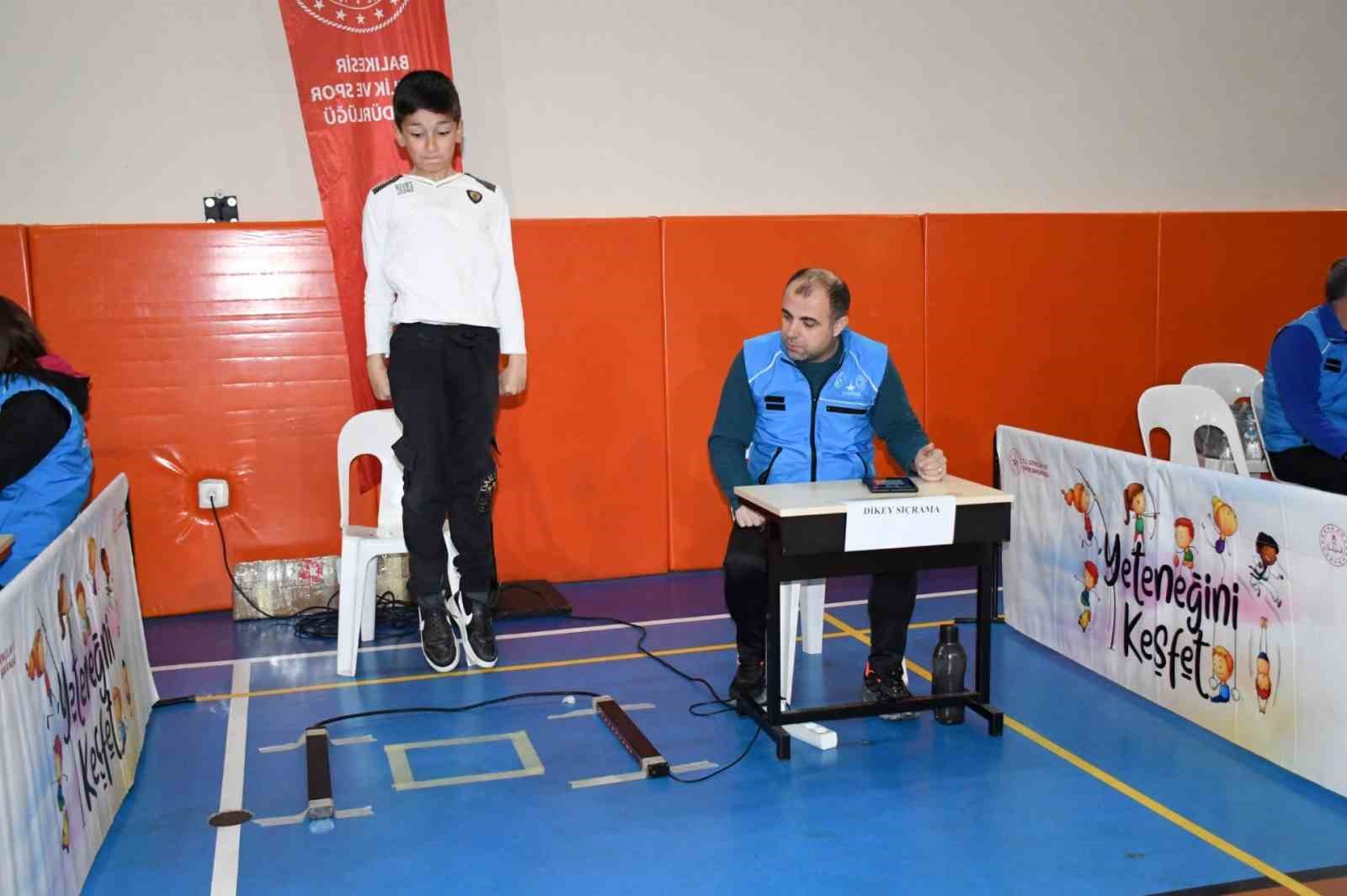 Balıkesir’de yetenekli sporcular keşfediliyor, şampiyonlar yetişiyor