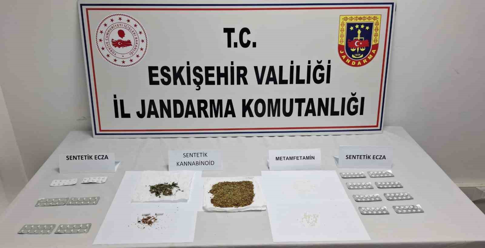Eskişehir’in Alpu ve Beylikova ilçelerinde uyuşturucu operasyonu