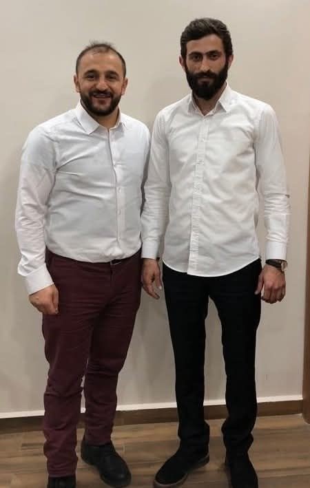 Arkadaşını bıçaklayarak öldüren zanlının kooperatif başkanı olduğu ve 2 ay önce açık cezaevinden kaçtığı ortaya çıktı