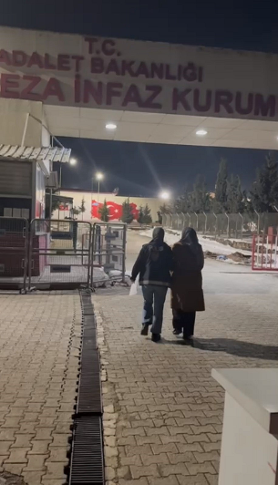 Kumlu’da hapis cezası ile aranan kadın şüpheli yakalandı