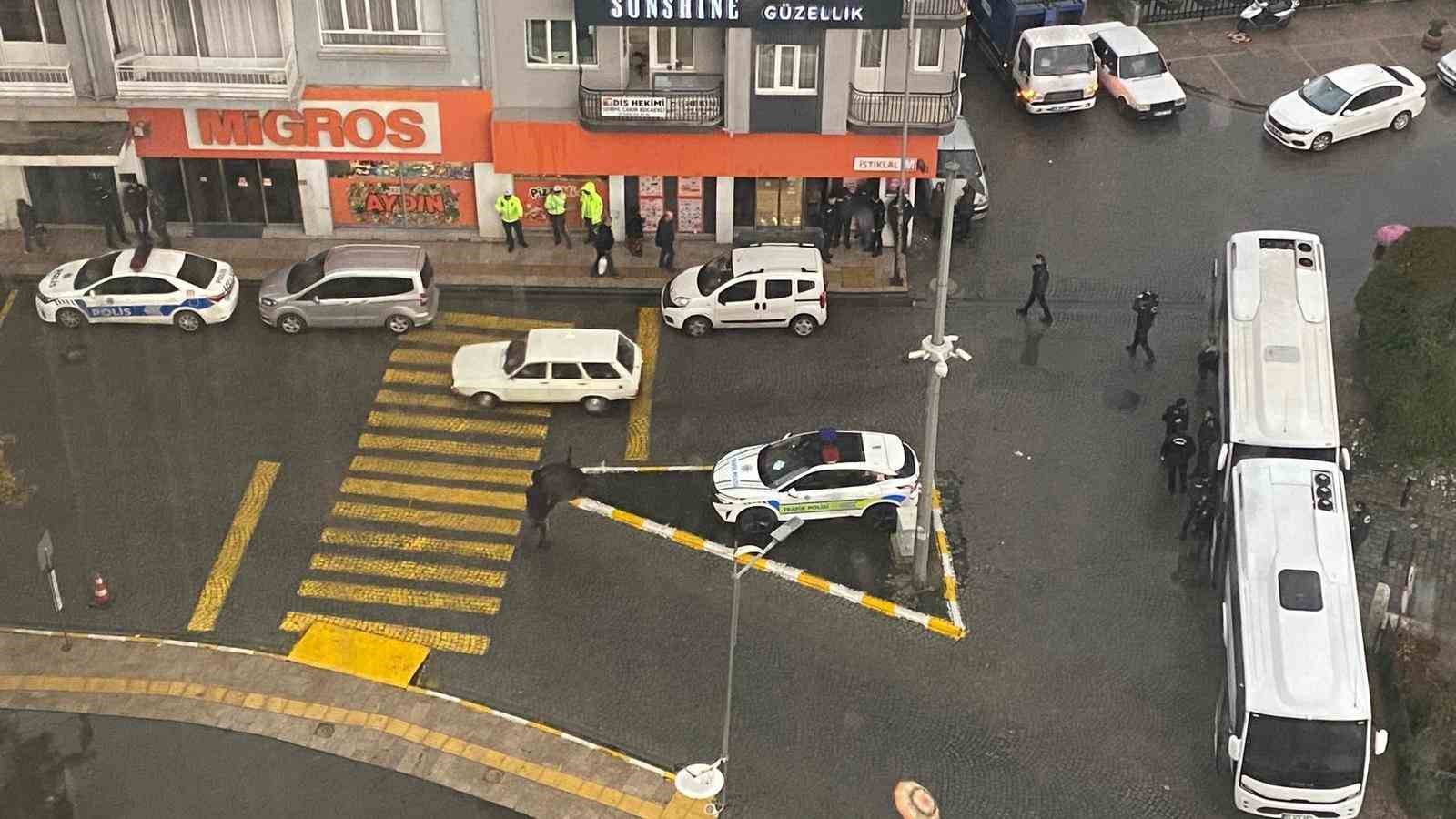 Aydın polisinin demokrasi nöbeti