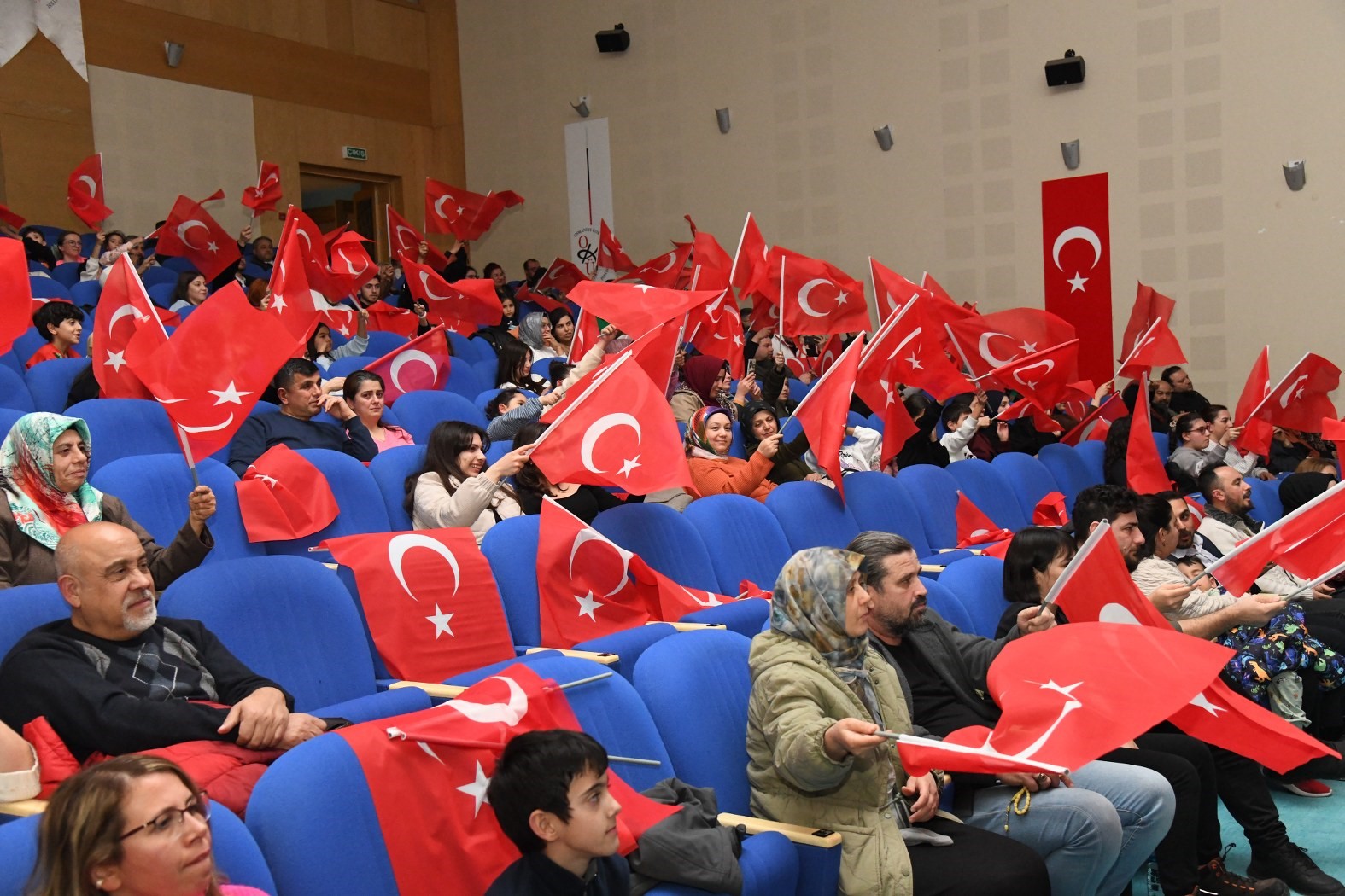 Osmaniye’de "Destanların Dansı" sahnelendi