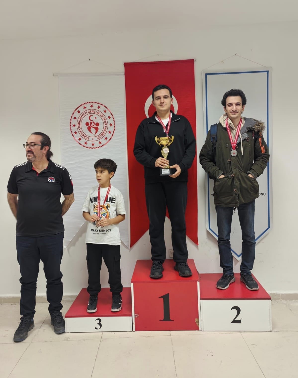 Yunusemreli satran&ccedil;&ccedil;ı Enes Kaya&rsquo;dan Eskişehir&rsquo;de namağlup şampiyonluk
