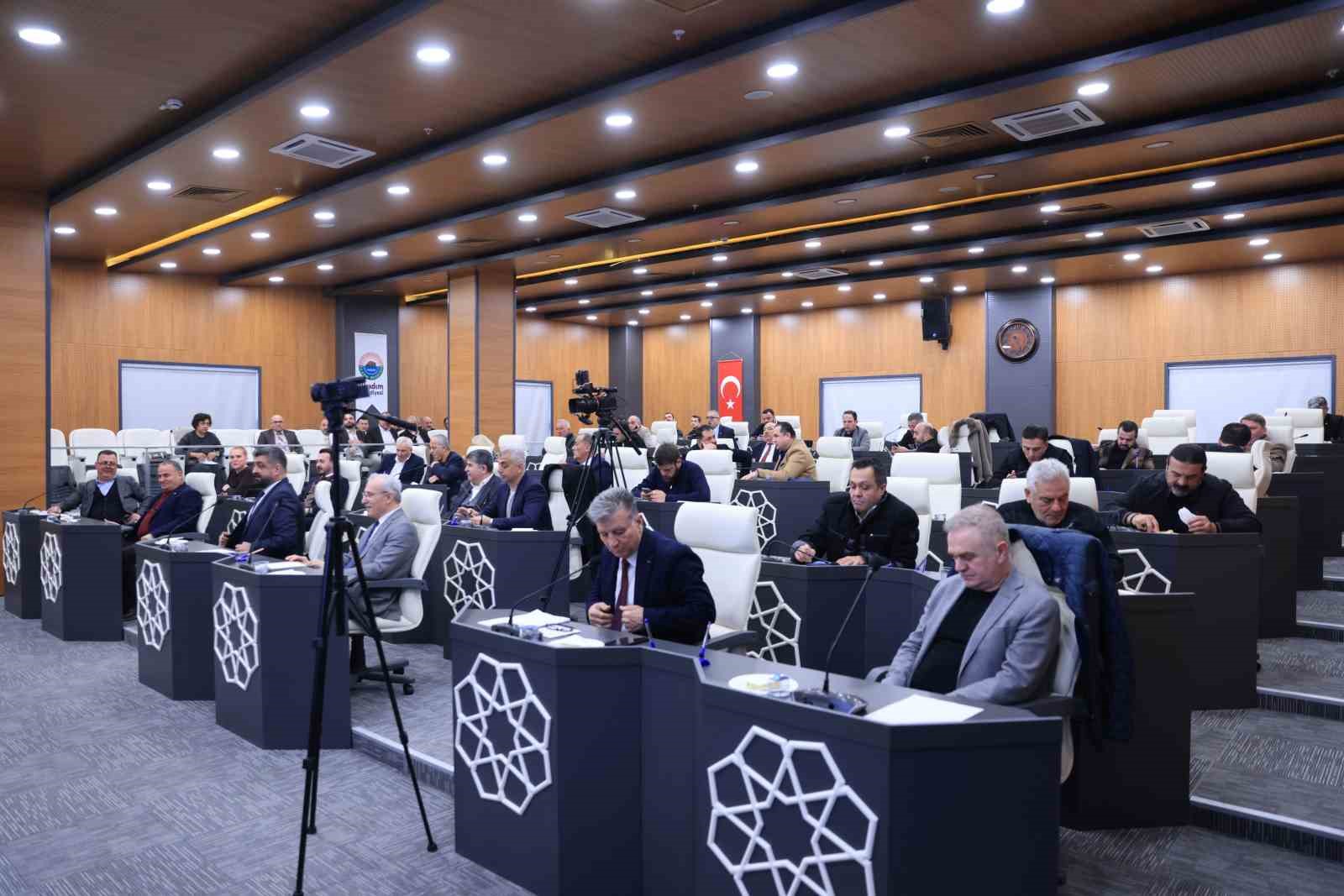 Başkan Kurnaz: "2026&rsquo;da da y&uuml;ksek tempoyla &ccedil;alışacağız"
