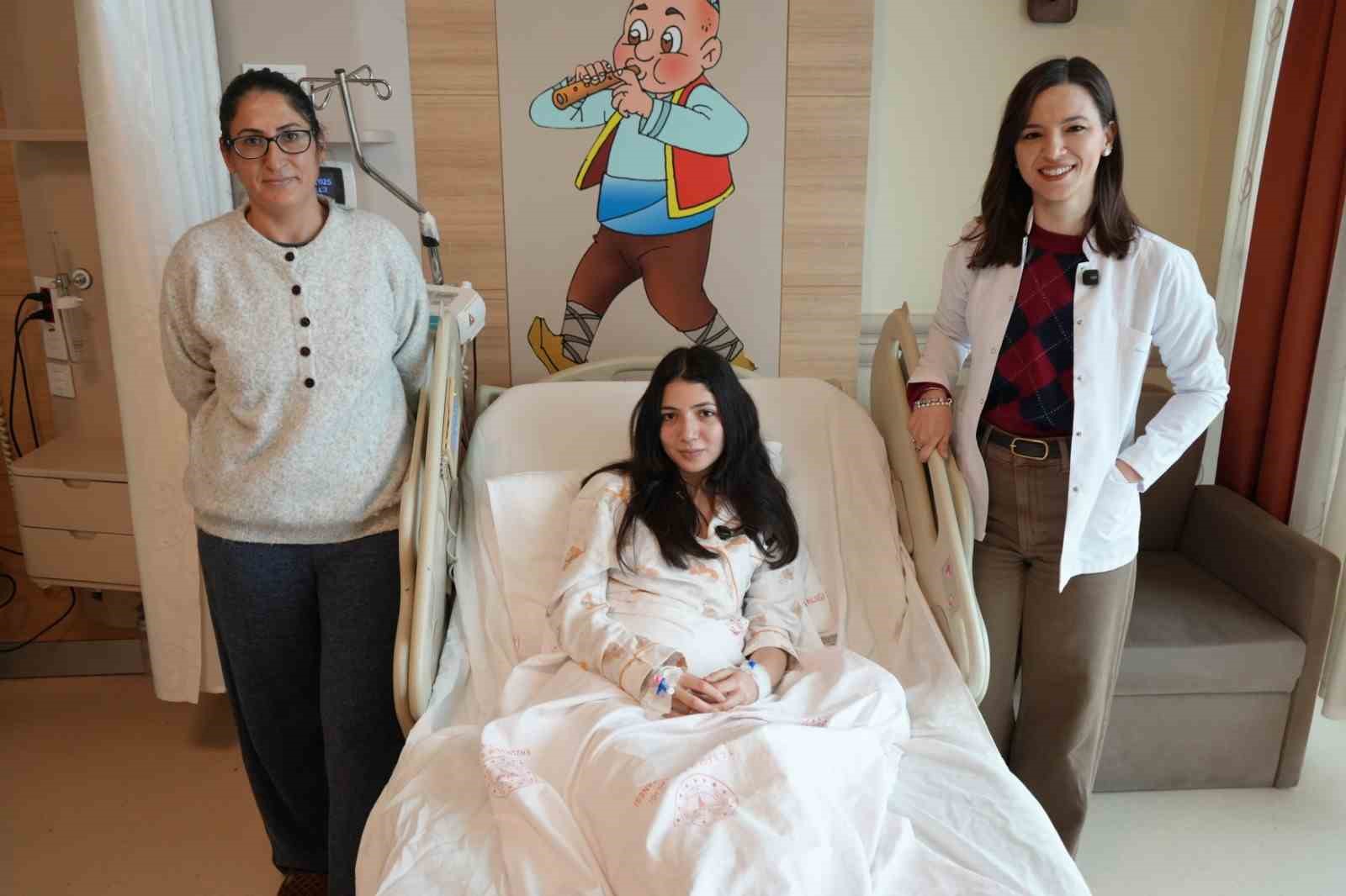 Erzurum Şehir Hastanesi &ccedil;ocuk kalbine "ritim" verdi
