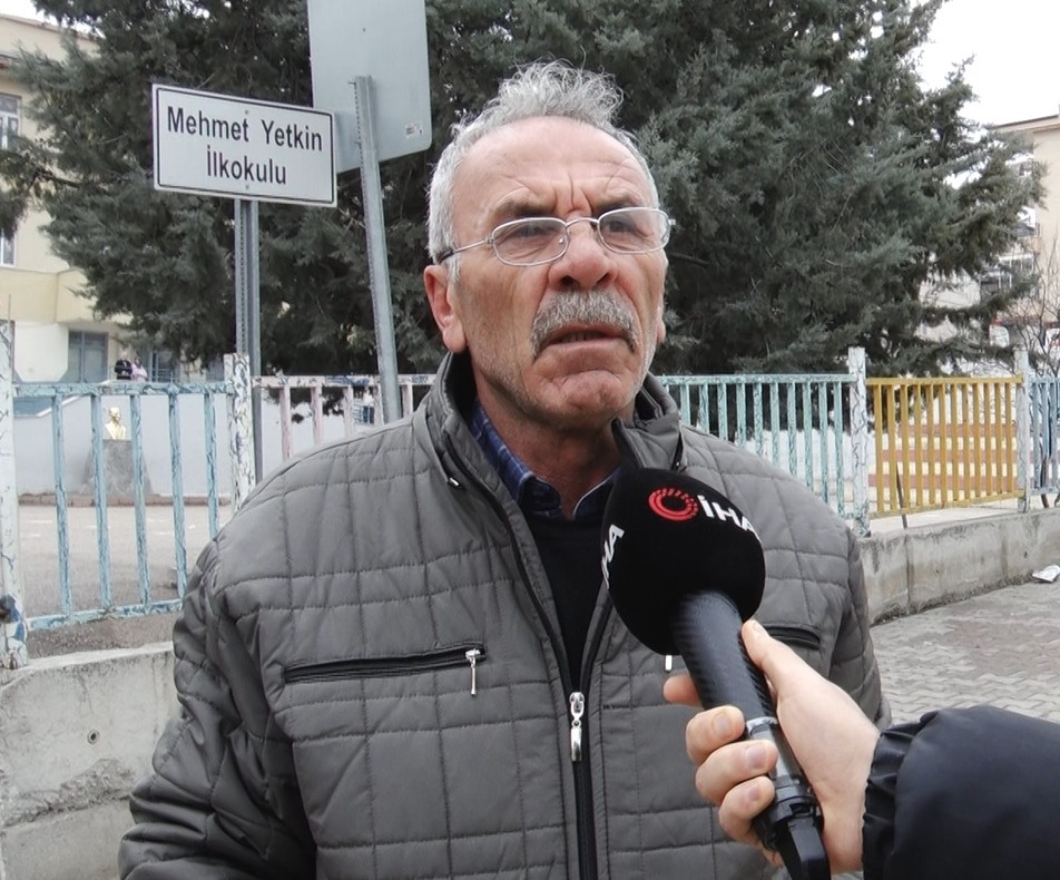 Hafriyat kamyonunun &uuml;zerinden ge&ccedil;tiği kadın ağır yaralandı
