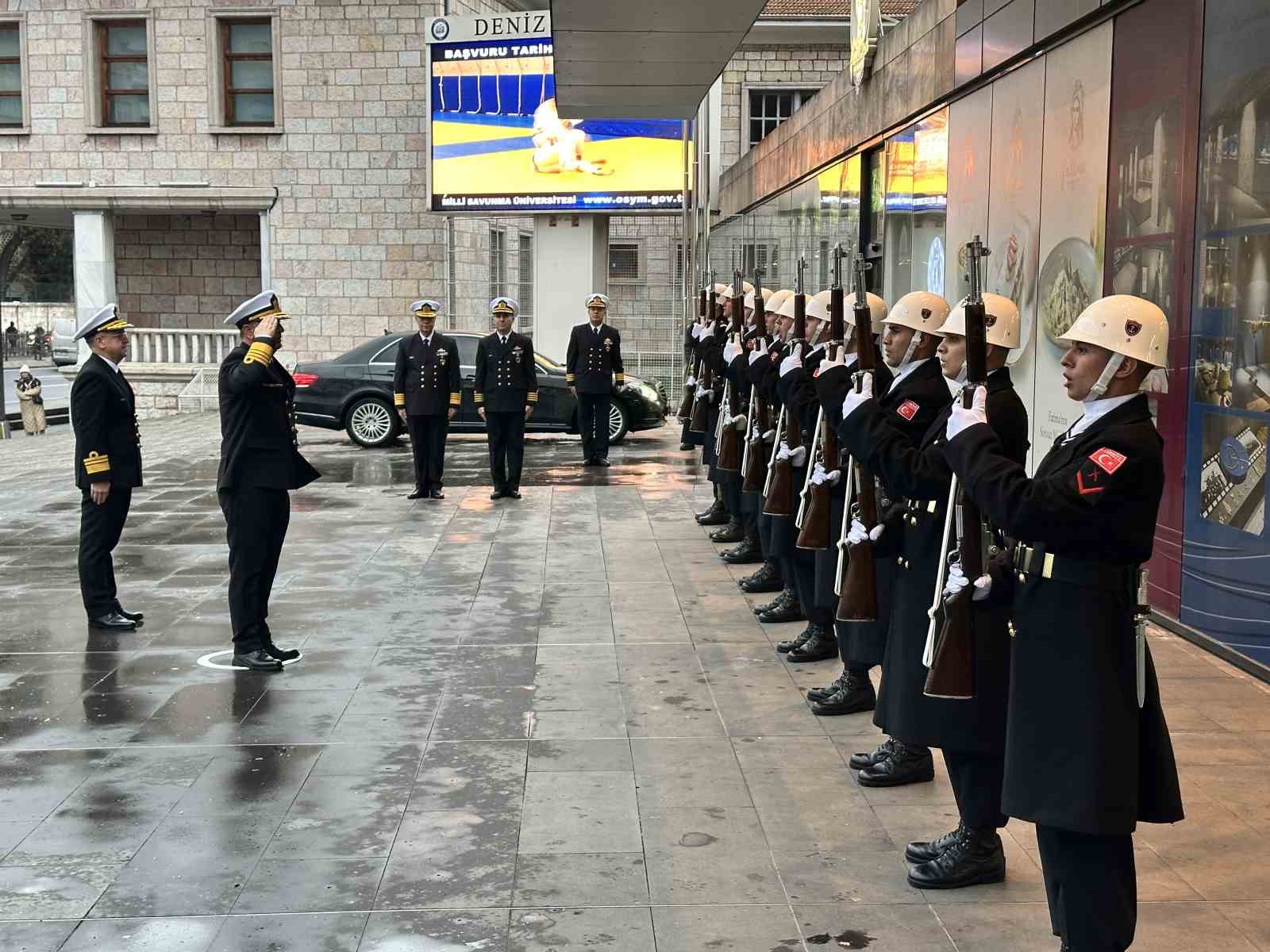 MKT Karadeniz G&ouml;rev Grubu&rsquo;nun komutası T&uuml;rkiye&rsquo;ye ge&ccedil;ti
