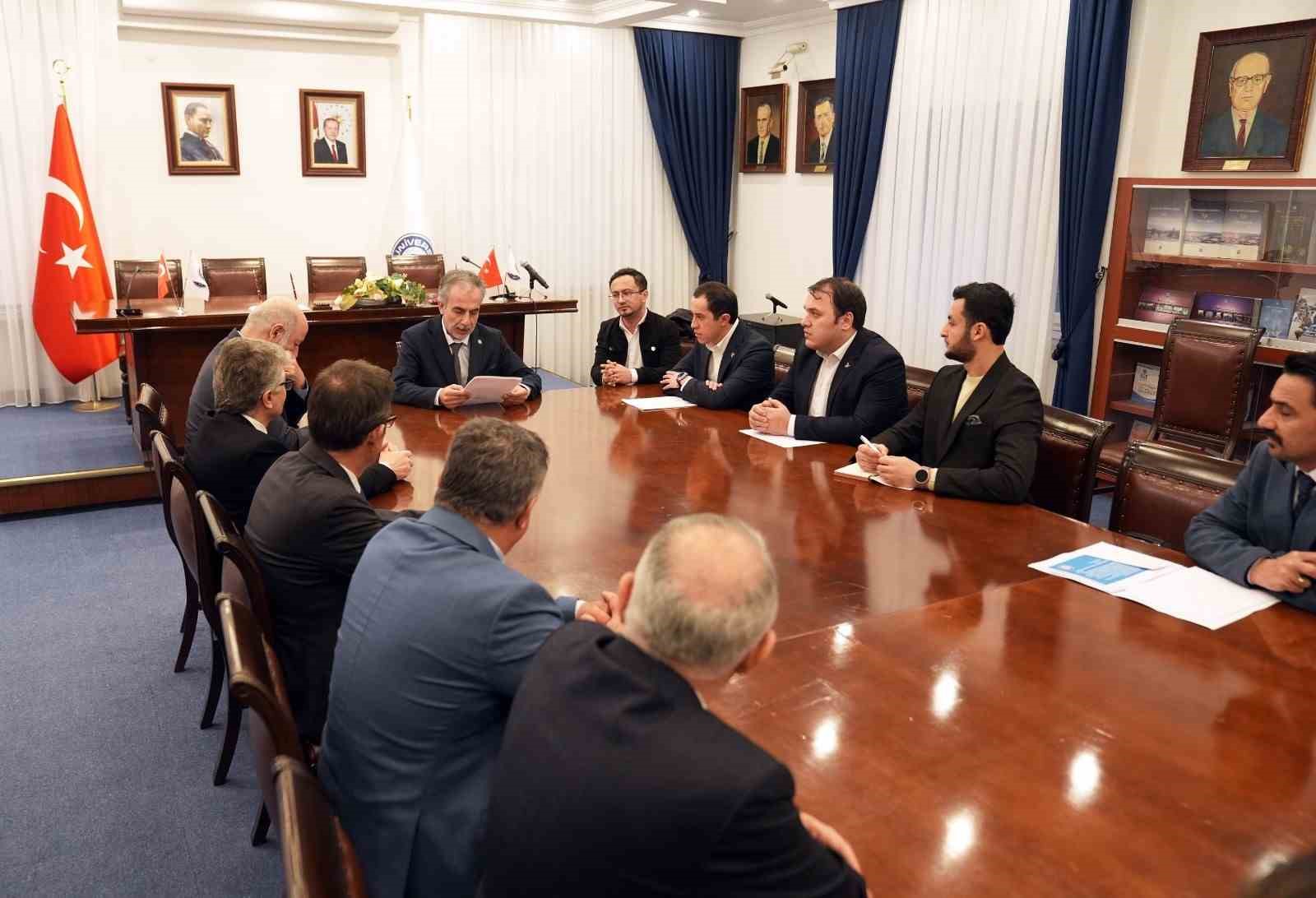 Ege &Uuml;niversitesi &Ouml;zbekistan ile olan iş birliklerini g&uuml;&ccedil;lendiriyor
