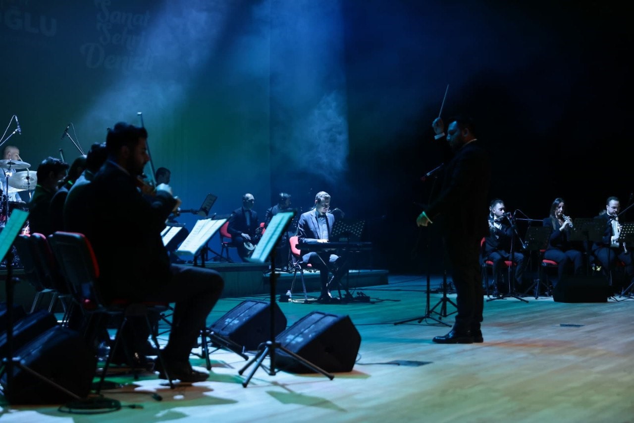 Ferdi Tayfur Denizli&rsquo;de şarkılarıyla anıldı
