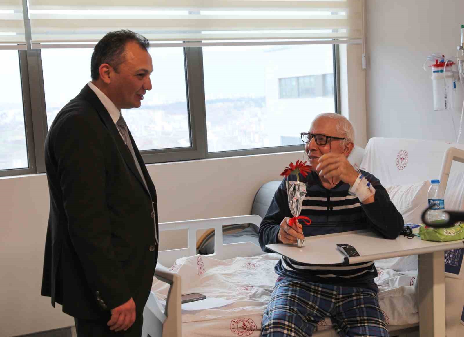 T&uuml;berk&uuml;loza karşı online savaş
