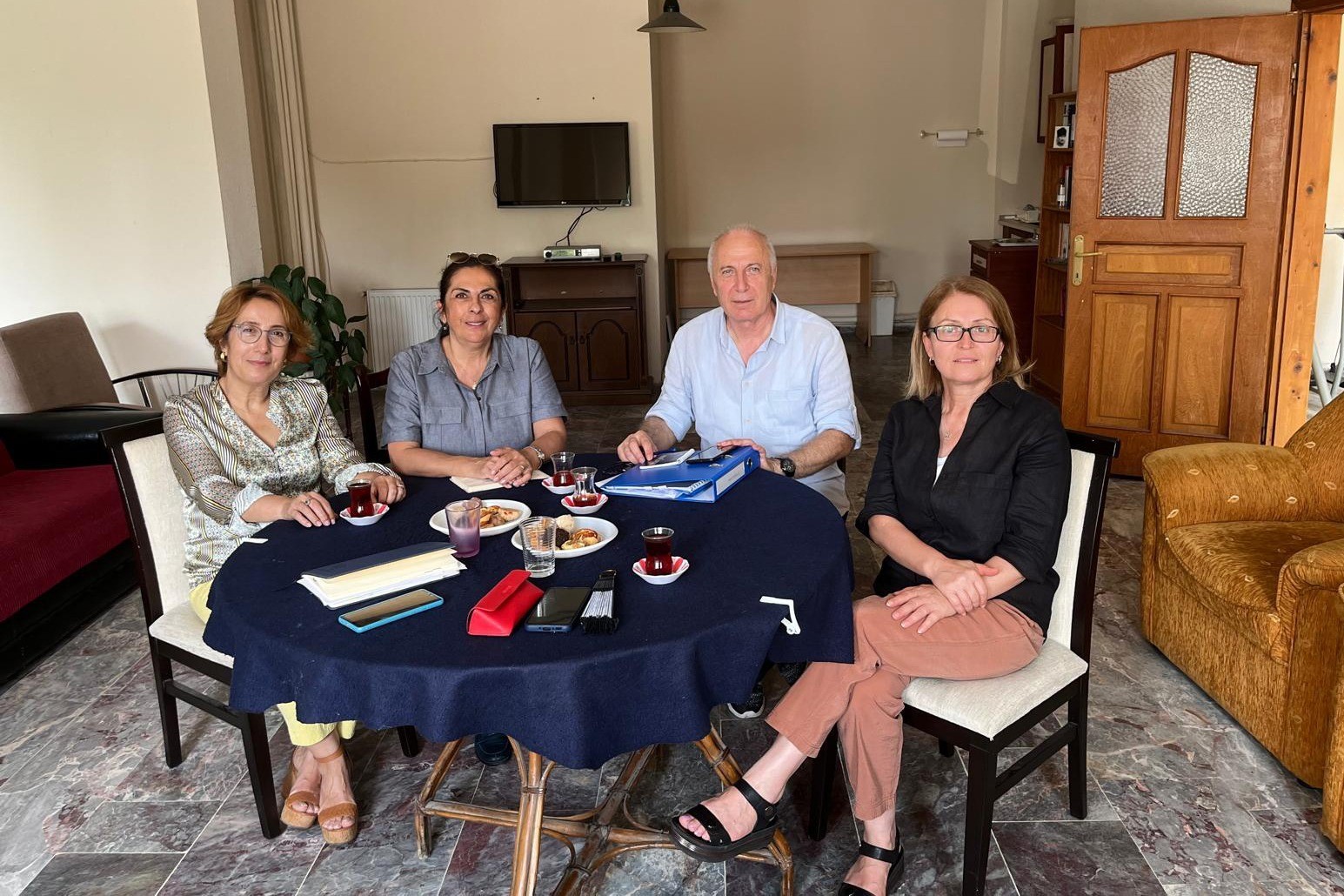 Ataşehir&rsquo;de 201 site ziyaret edilerek doğrudan iletişim kuruldu
