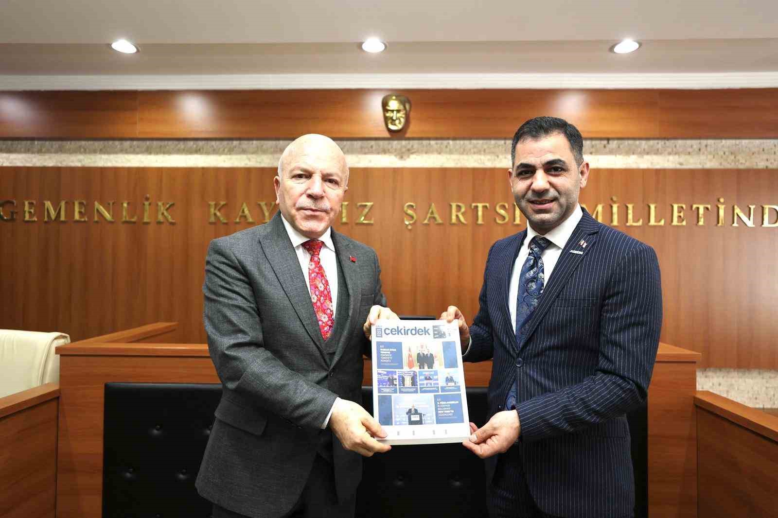 Erzurum ASKON&rsquo;dan B&uuml;y&uuml;kşehir Belediye Başkanı Sekmen&rsquo;e nezaket ziyareti
