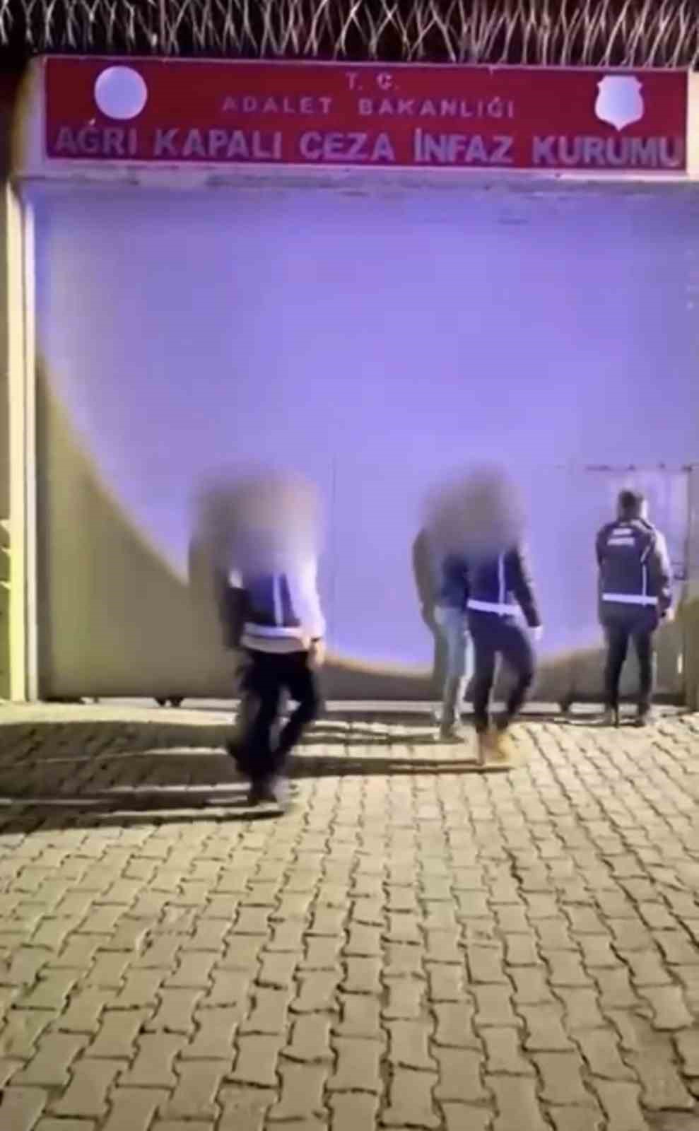 Ağrı&rsquo;da aranan 5 ş&uuml;pheli yakalandı
