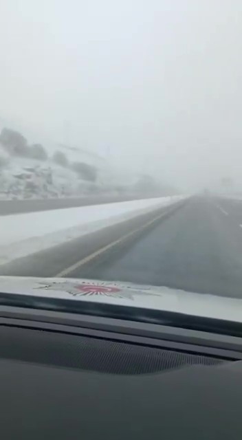 Denizli emniyeti sürücülere kar yağışı sonrası uyarıda bulundu