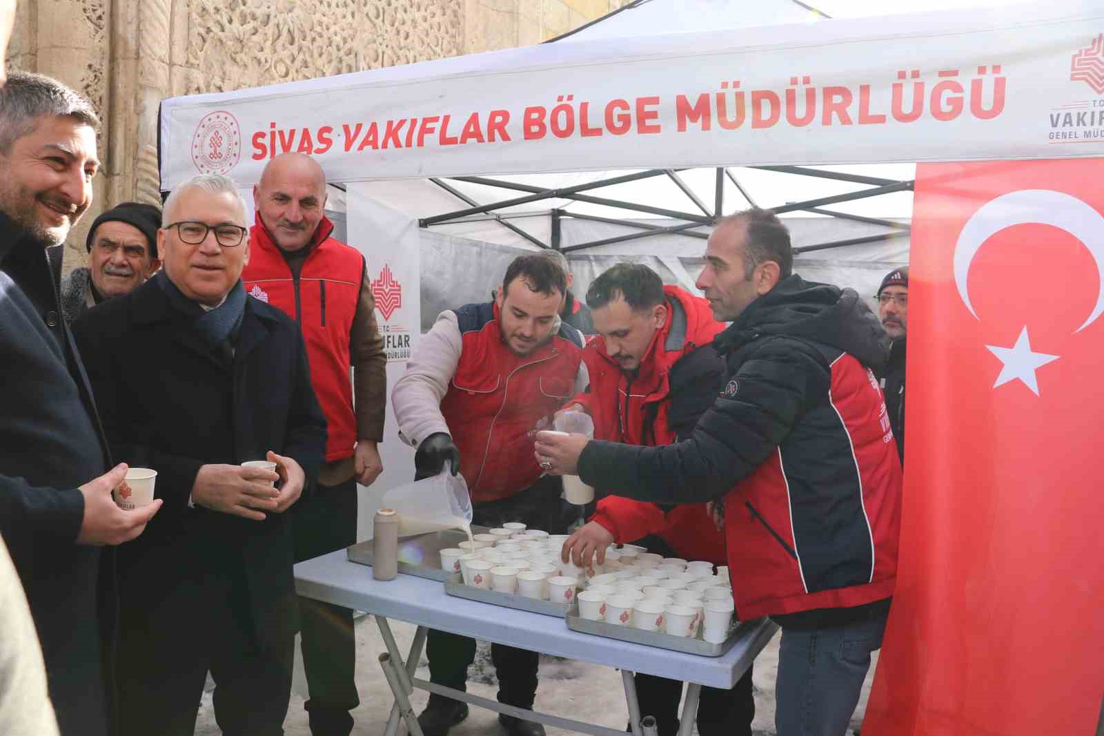 Sel&ccedil;uklu Sultanı mezarı başında anıldı
