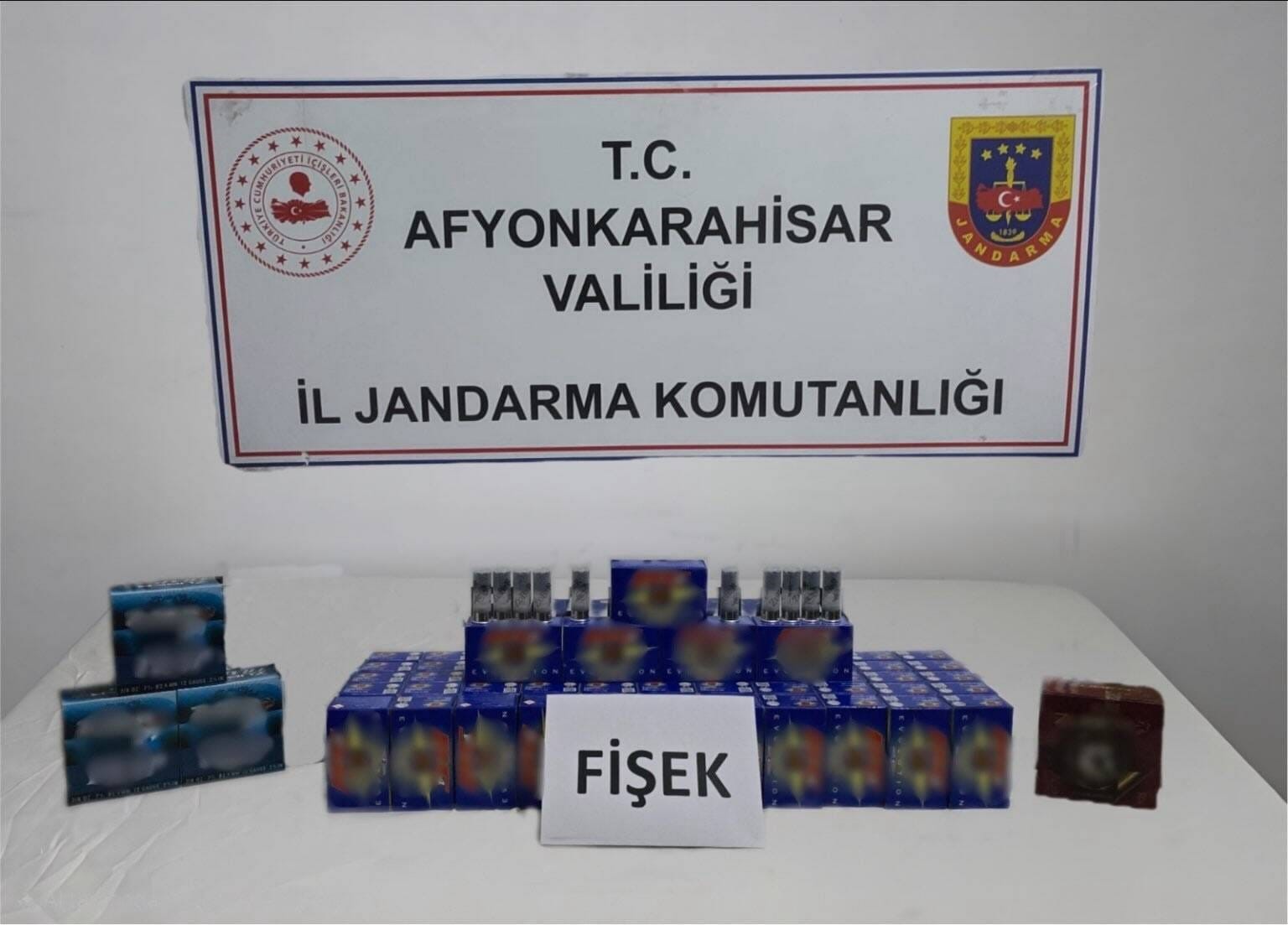 Jandarma faturasız av tüfeği mermisi ele geçirdi