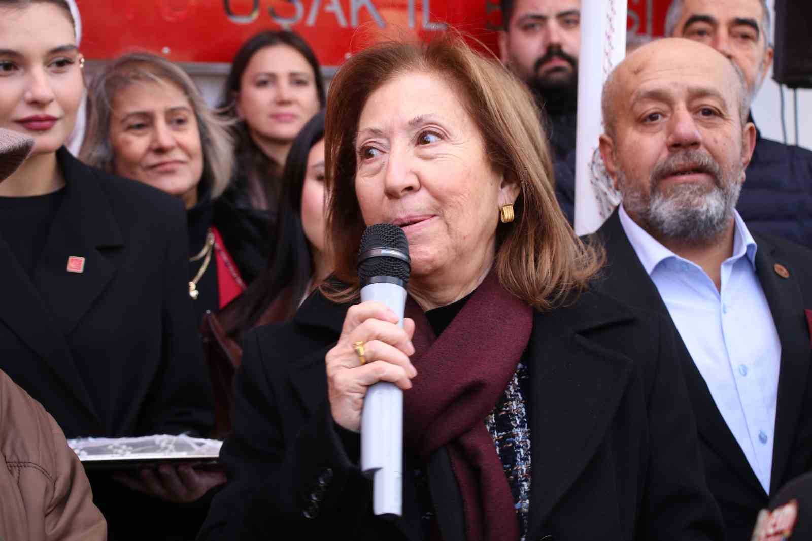 Uşak’ta İsmet İnönü büstünün açılışı yapıldı