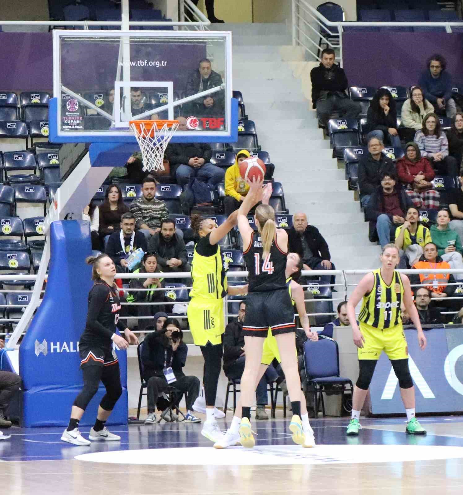 Halkbank Kadınlar T&uuml;rkiye Kupası: Fenerbah&ccedil;e Opet: 84 - &Ccedil;İMSA &Ccedil;BK Mersin: 66
