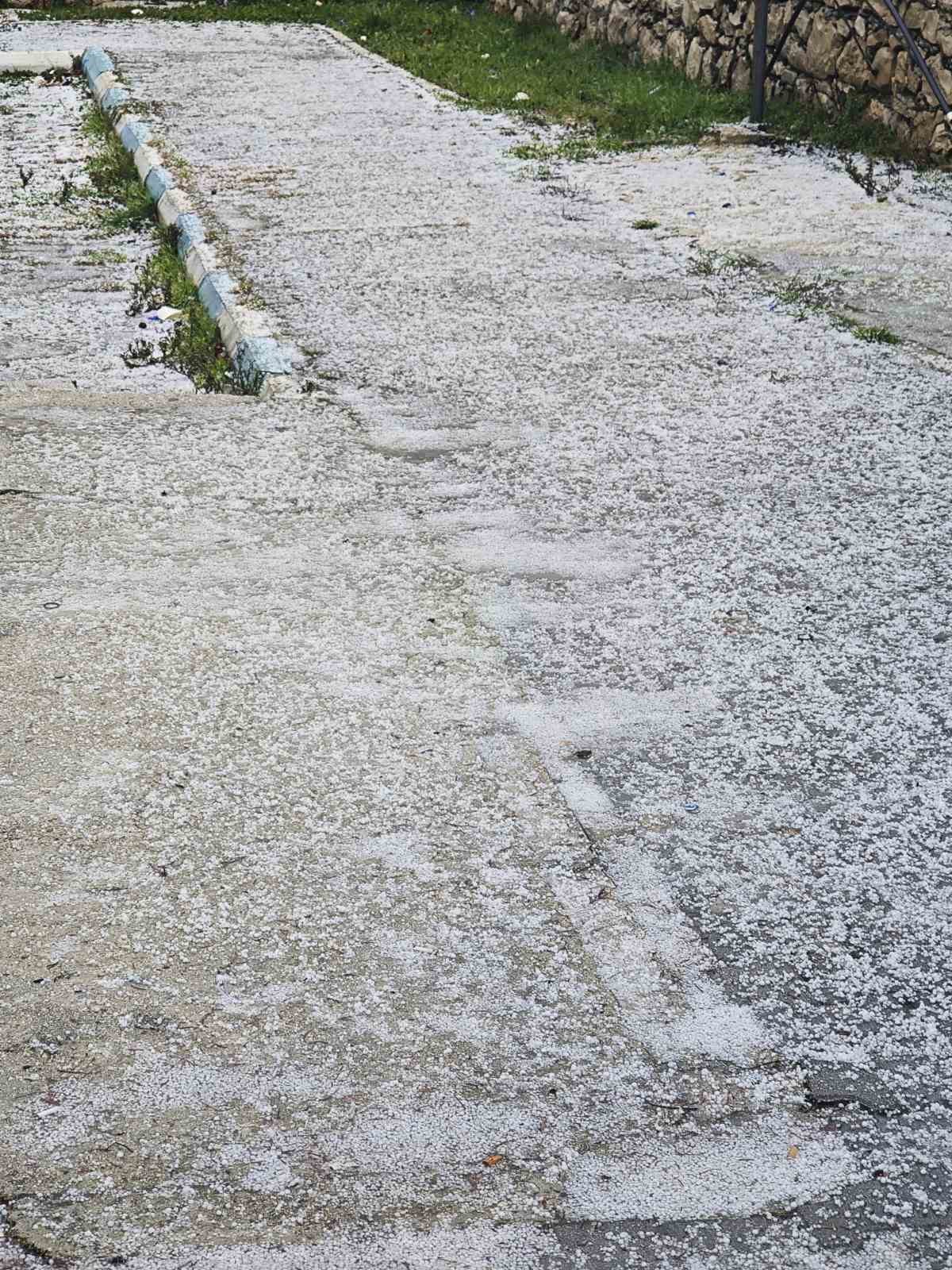 Hatay&rsquo;da dolu yağışı
