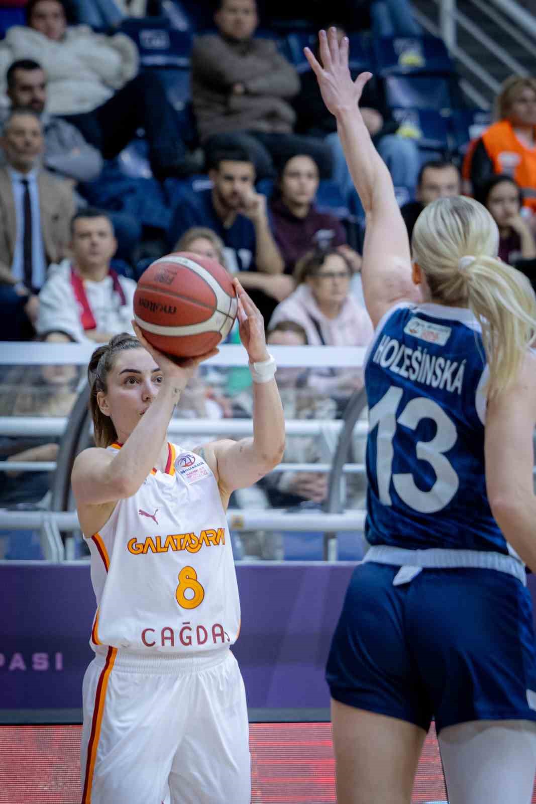 Halkbank Kadınlar T&uuml;rkiye Kupası: Galatasaray: 66 - Emlak Konut: 64
