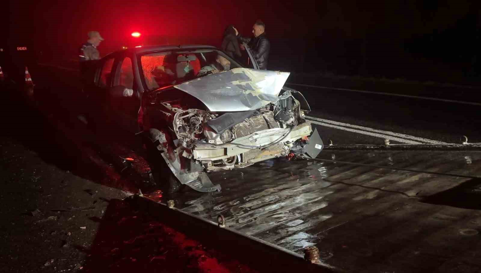 Ceylanpınar&rsquo;da otomobiller çarpıştı: 2 yaralı