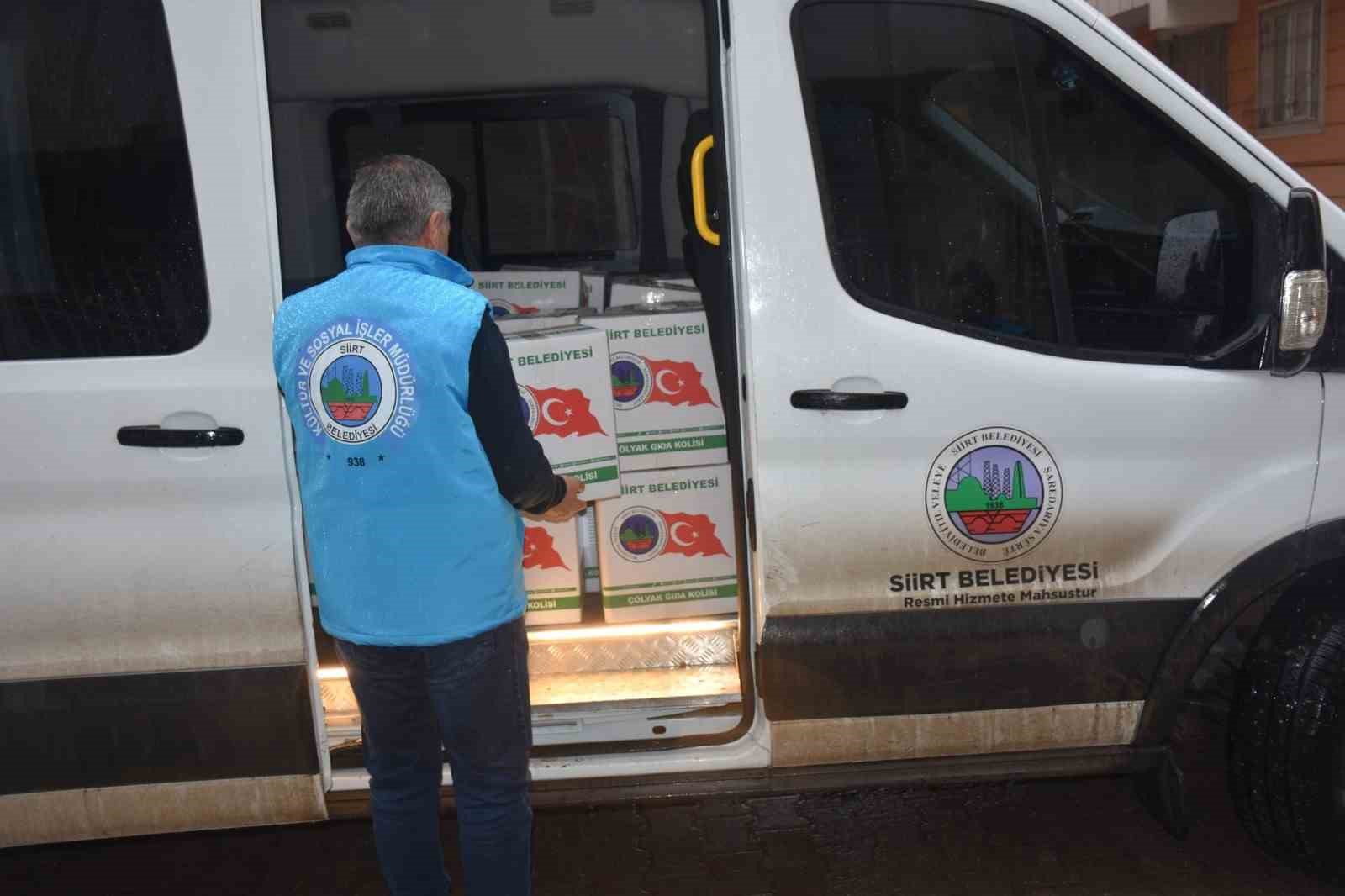 Siirt Belediyesi&rsquo;nden &ccedil;&ouml;lyak ve fenilkeon&uuml;ri hastalarına gıda desteği
