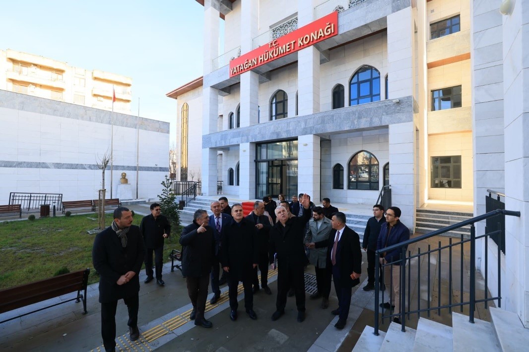 Vali Akbıyık, Yatağan H&uuml;k&uuml;met Konağı&rsquo;nı inceledi
