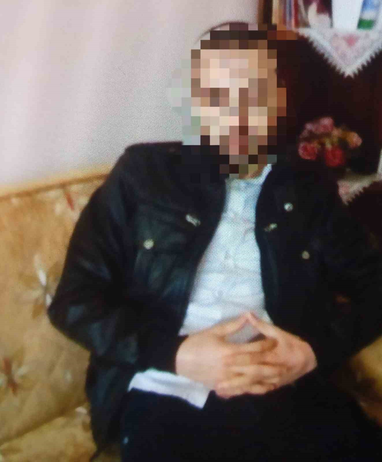 Ankara&rsquo;da artan su kesintileri nedeniyle apartmana depo inşa etmeye &ccedil;alışan 4 kişi boyadan soludukları kimyasal maddeden etkilendi
