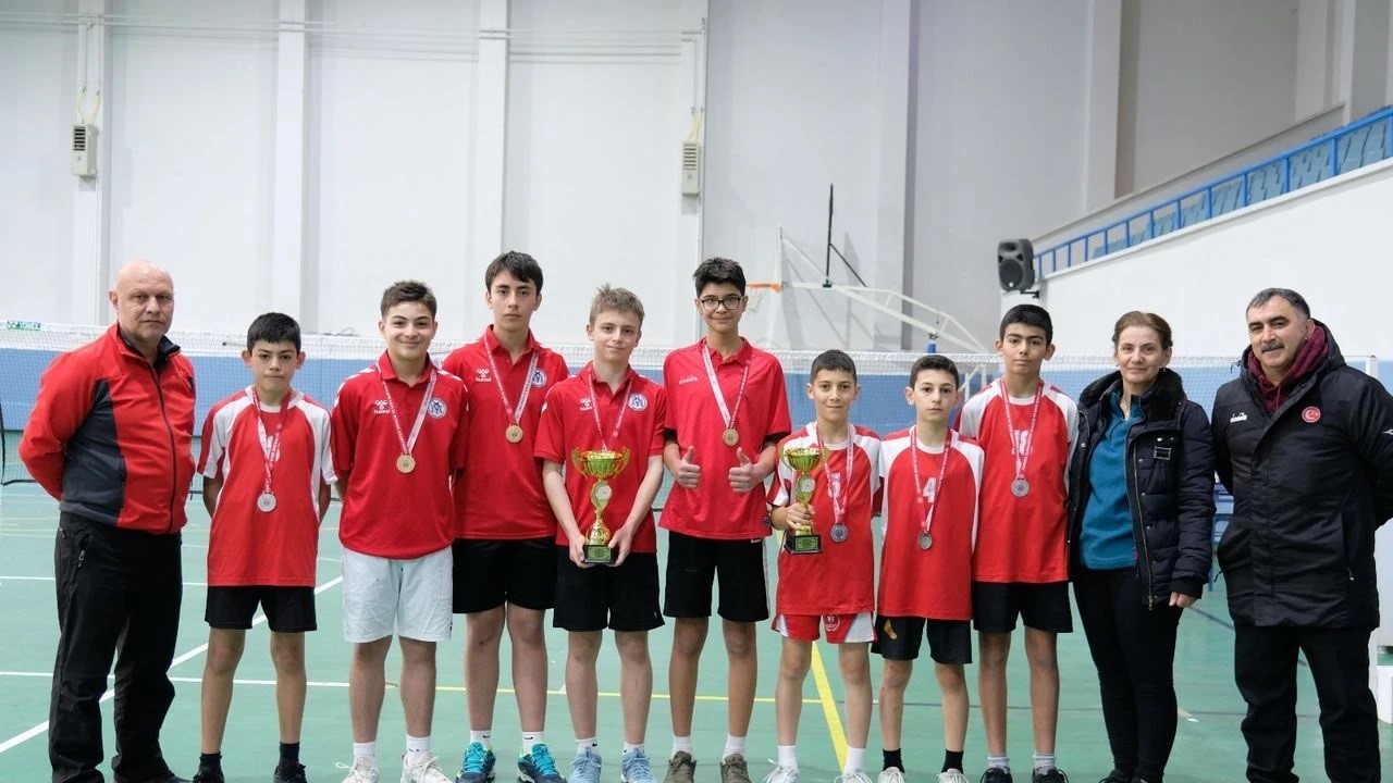 Erzincan’da Yıldızlar Badminton İl Birinciliği tamamlandı