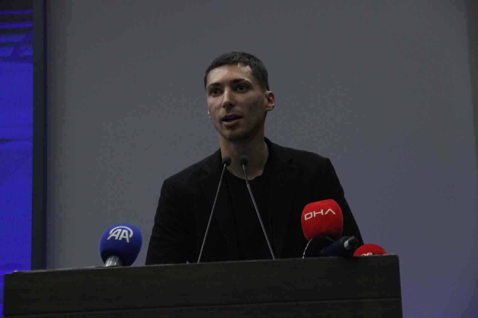 Motosikletin şampiyonları kupalarına İzmir&rsquo;de kavuştu
