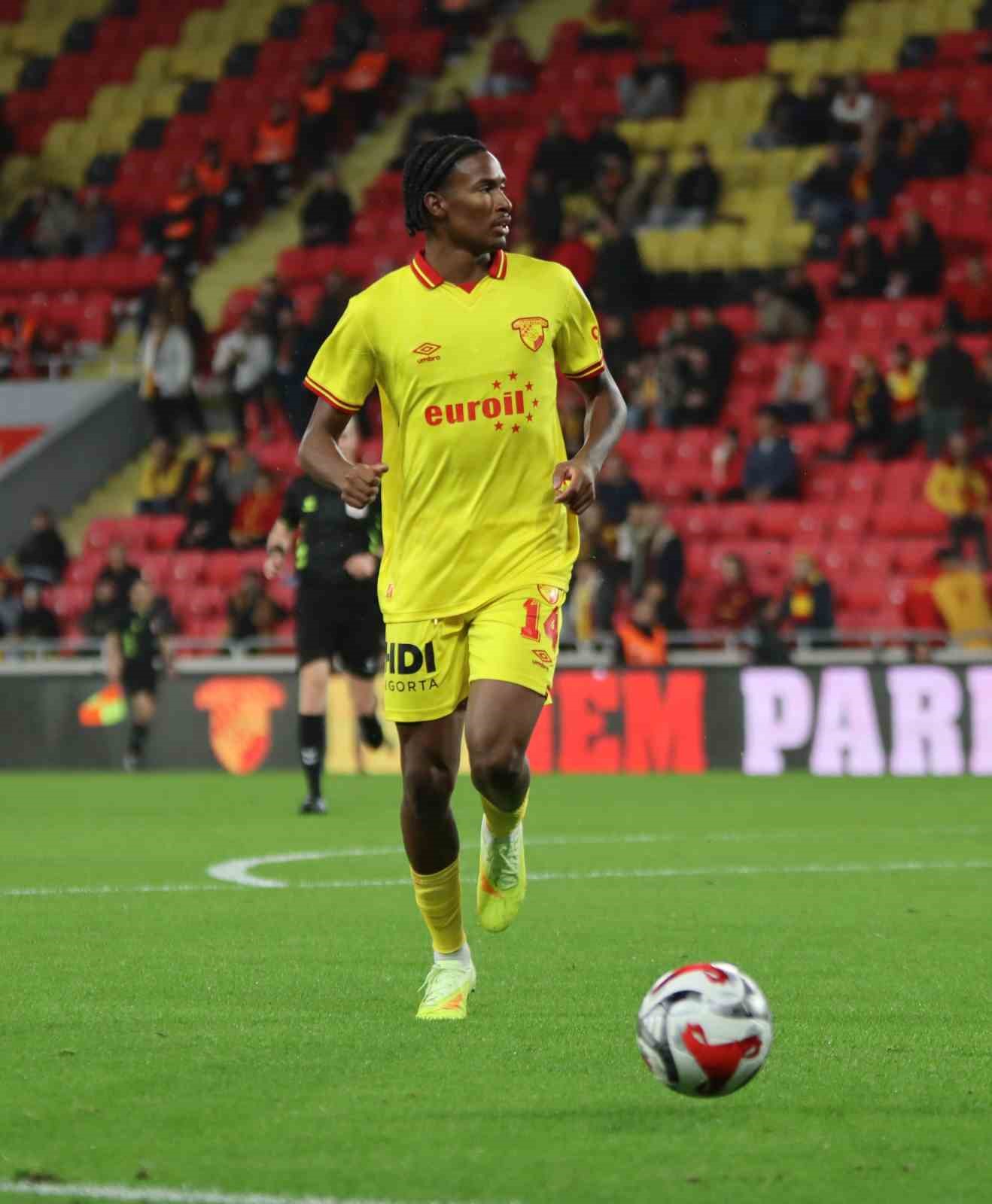 G&ouml;ztepe, hazırlık ma&ccedil;ında galip geldi
