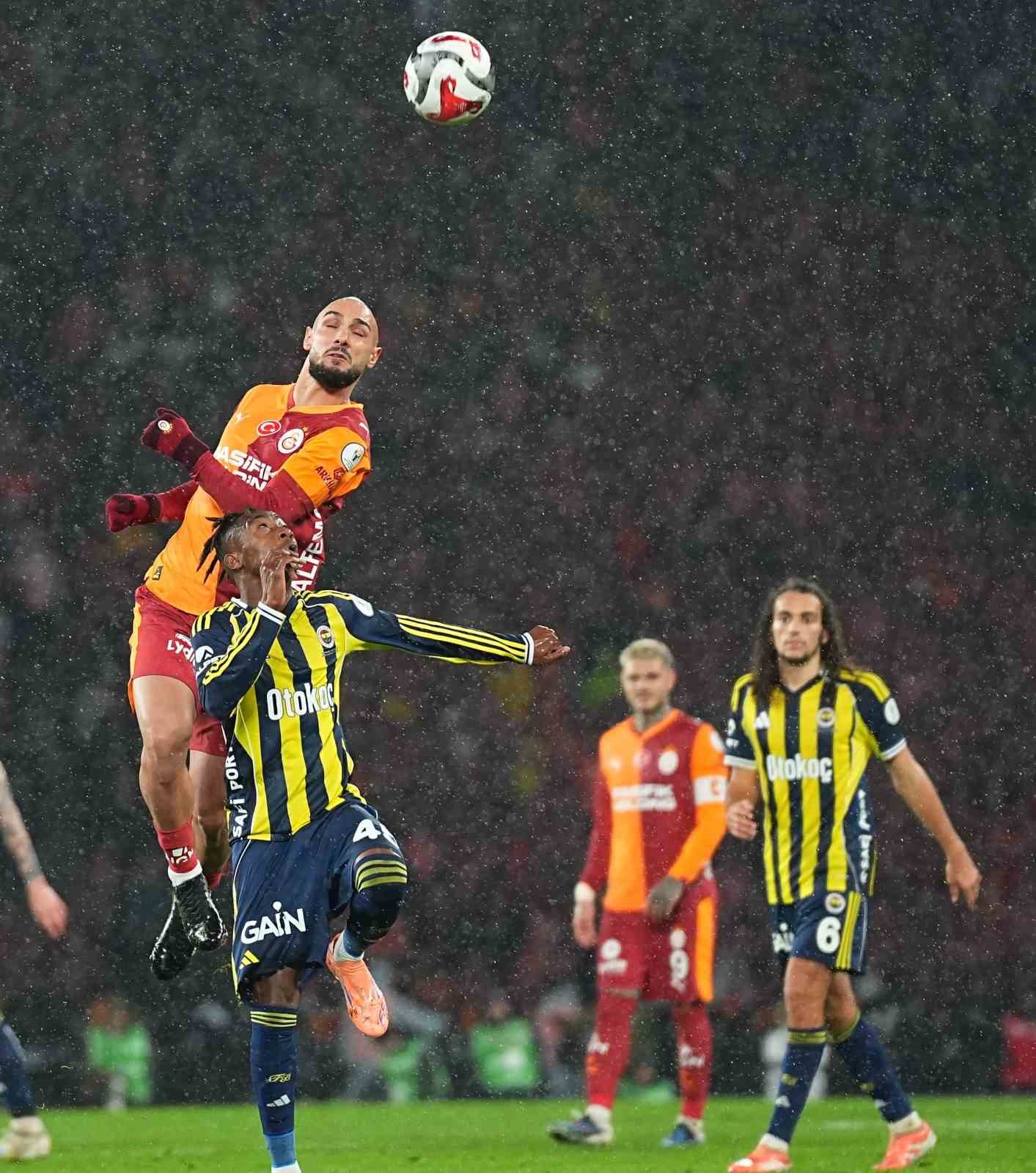 2025 Turkcell S&uuml;per Kupa: Galatasaray: 0 - Fenerbah&ccedil;e: 2 (Ma&ccedil; sonucu)
