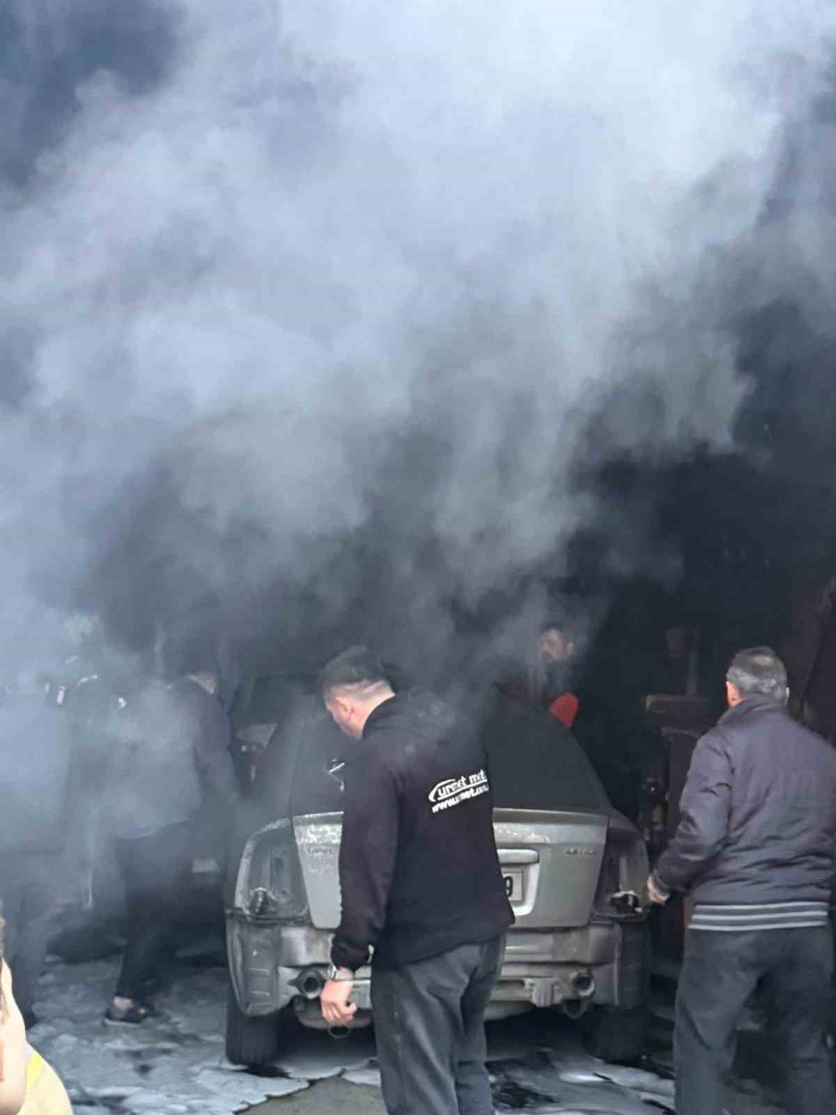 Silivri Sanayi Sitesi&rsquo;nde yangın: Dikkatli &ccedil;ıraklar facianın &ouml;n&uuml;ne ge&ccedil;ti
