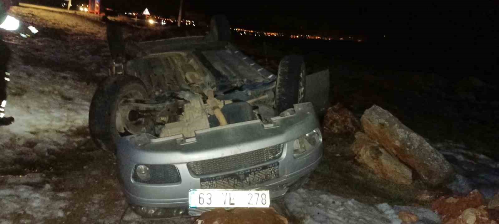 Otomobil takla attı, s&uuml;r&uuml;c&uuml; ağır yaralandı
