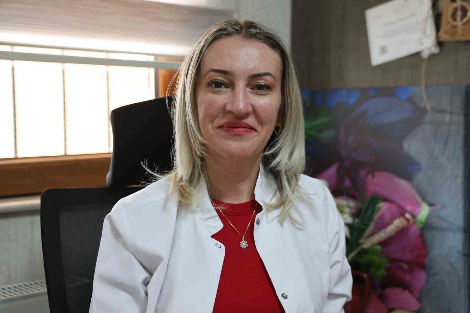 Uzman Dr. Serpil Arslan: "Eskiye nazaran bir değişim var, grip vakalarımız &ccedil;ok ağır ge&ccedil;iyor"
