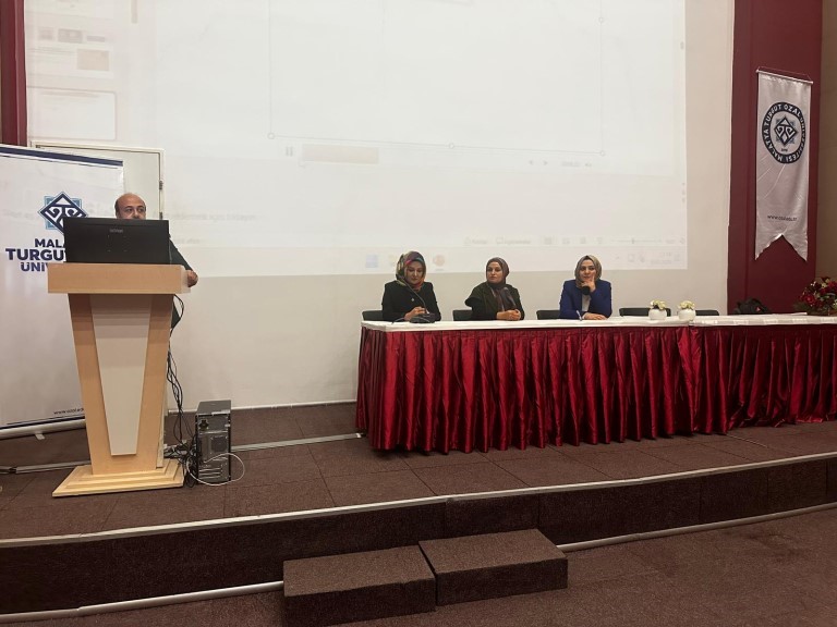 MT&Uuml; sağlıkta yapay zeka &ccedil;alıştayı d&uuml;zenlendi
