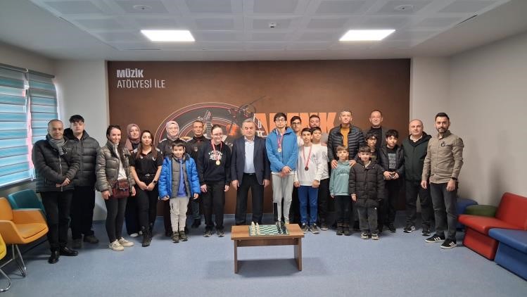 Bilecik’te satranç turnuvası düzenlendi