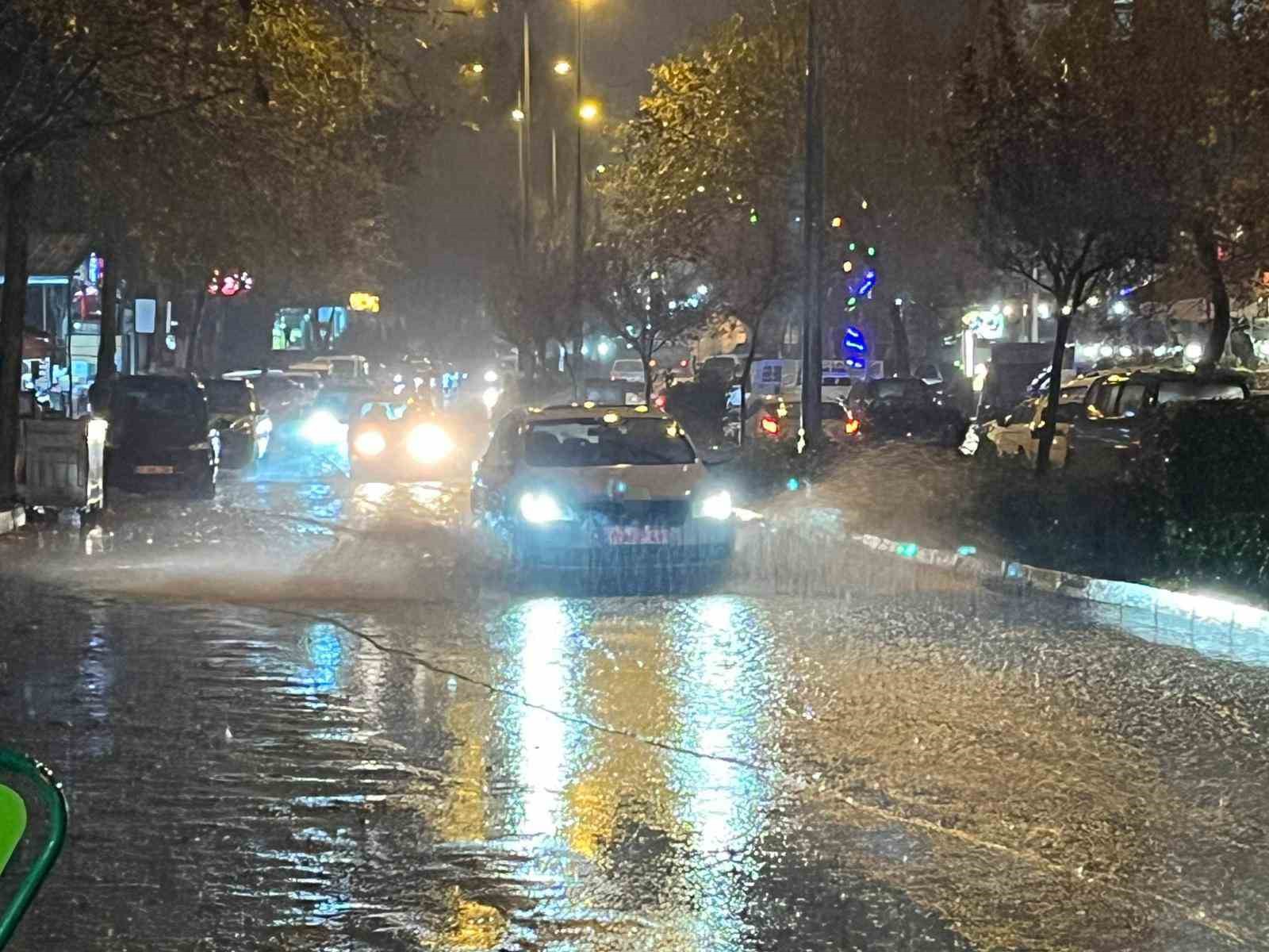 Hatay’da sis ve yağmur