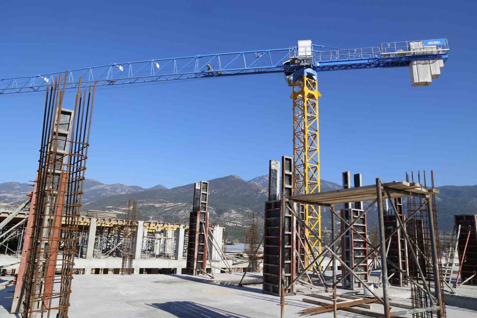 Kınık Toptancı Hal Kompleksi bölgenin tarımsal ticaretini güçlendirecek