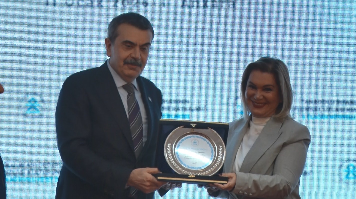 Bakan Tekin: "T&uuml;rkiye Y&uuml;zyılı Maarif Modelimizle irfanımızı toplumsal uzlaşı arayışımızın temel dayanaklarından biri haline getireceğiz"
