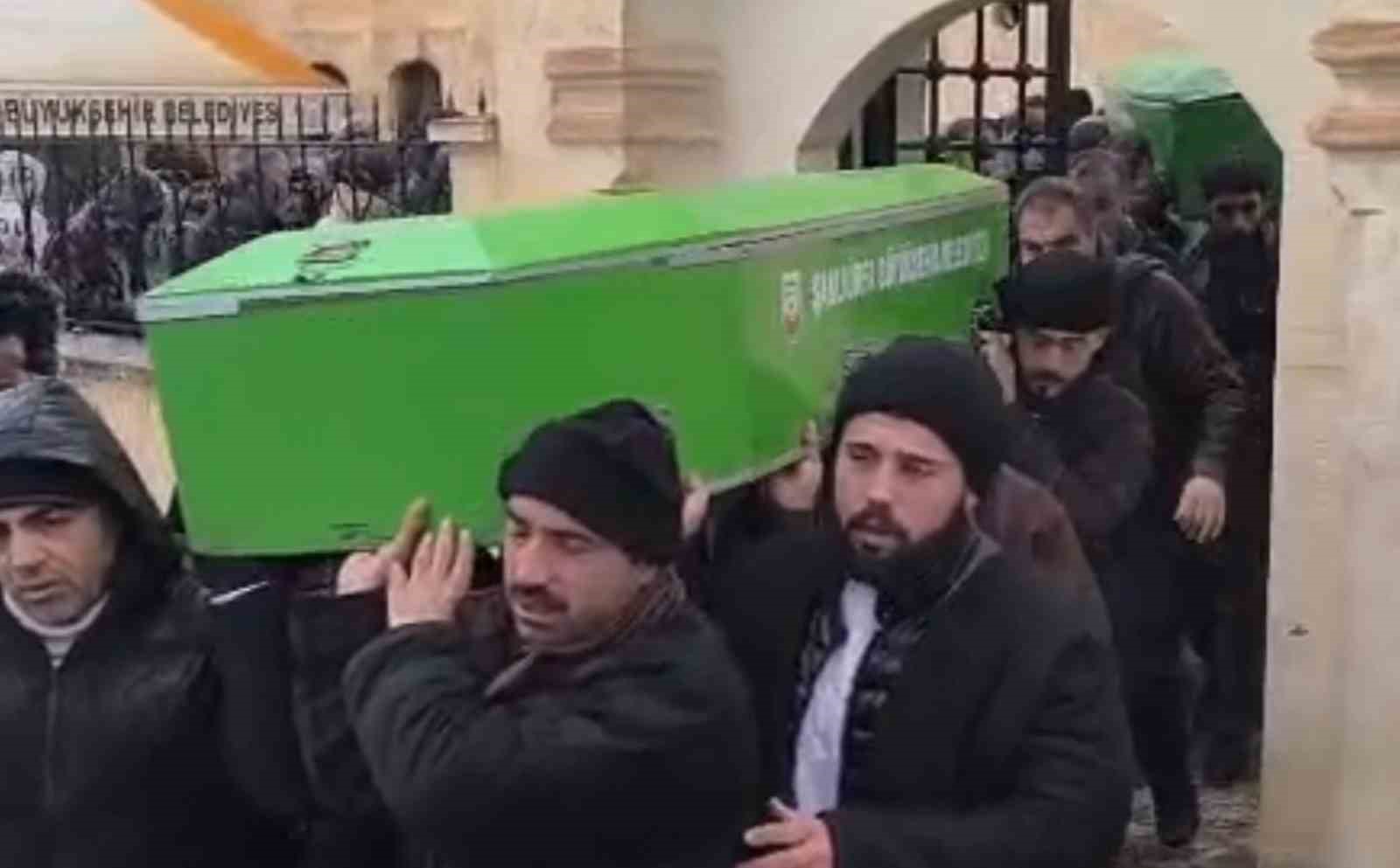 Şanlıurfa’daki tüp patlamasında hayatını kaybeden 3 kişi defnedildi