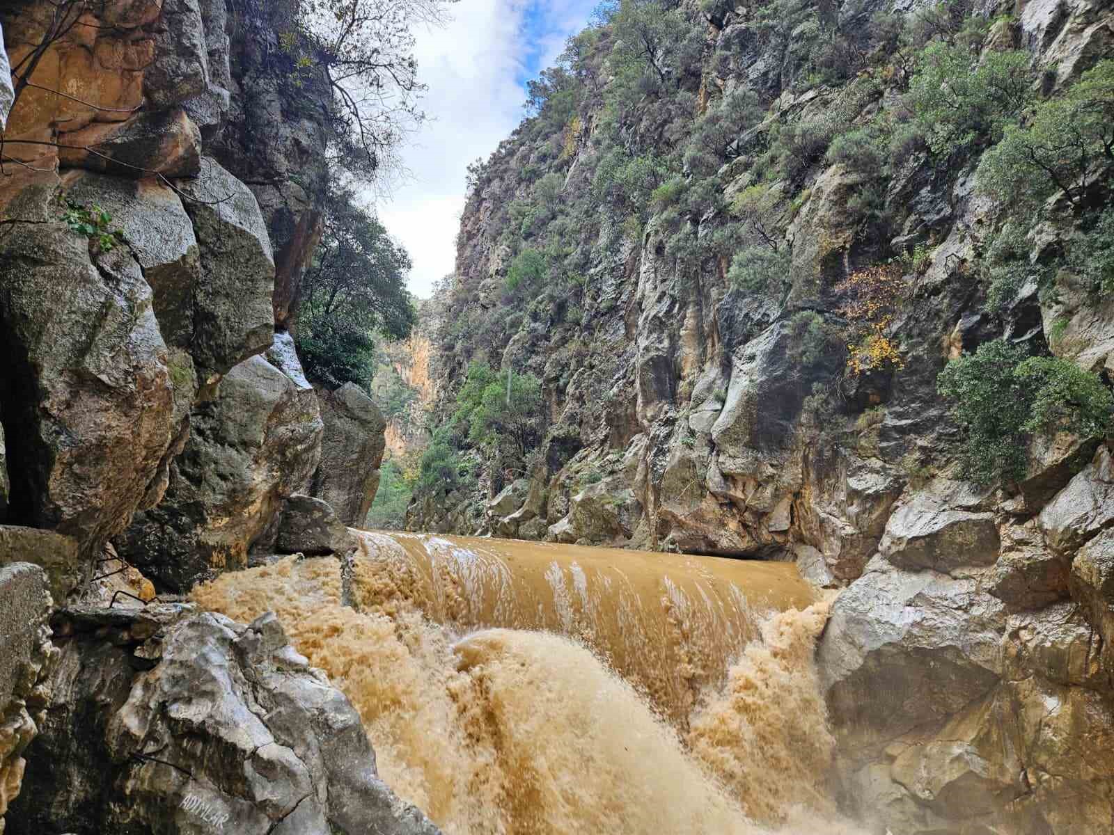 Yoğun yağışlar Gökbük Kanyonu’nun su debisini artırdı