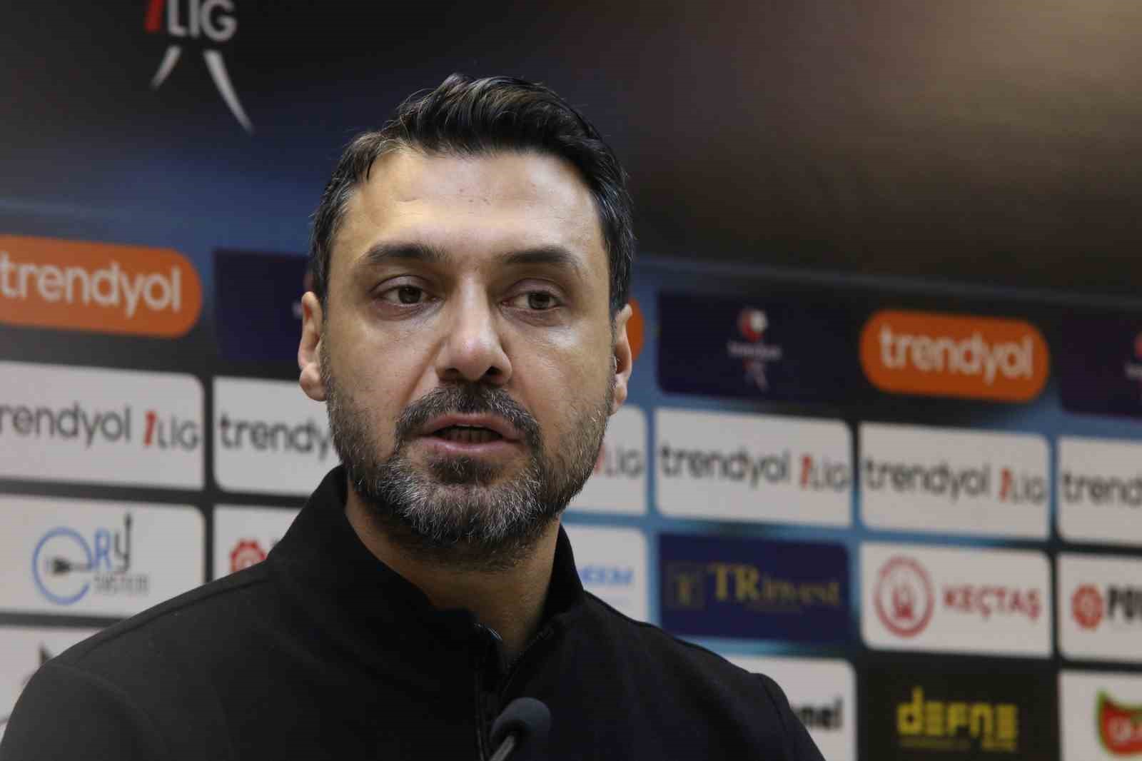 Bekir İrtegün: "Genç çocuklarla alakalı bir hayalim var"