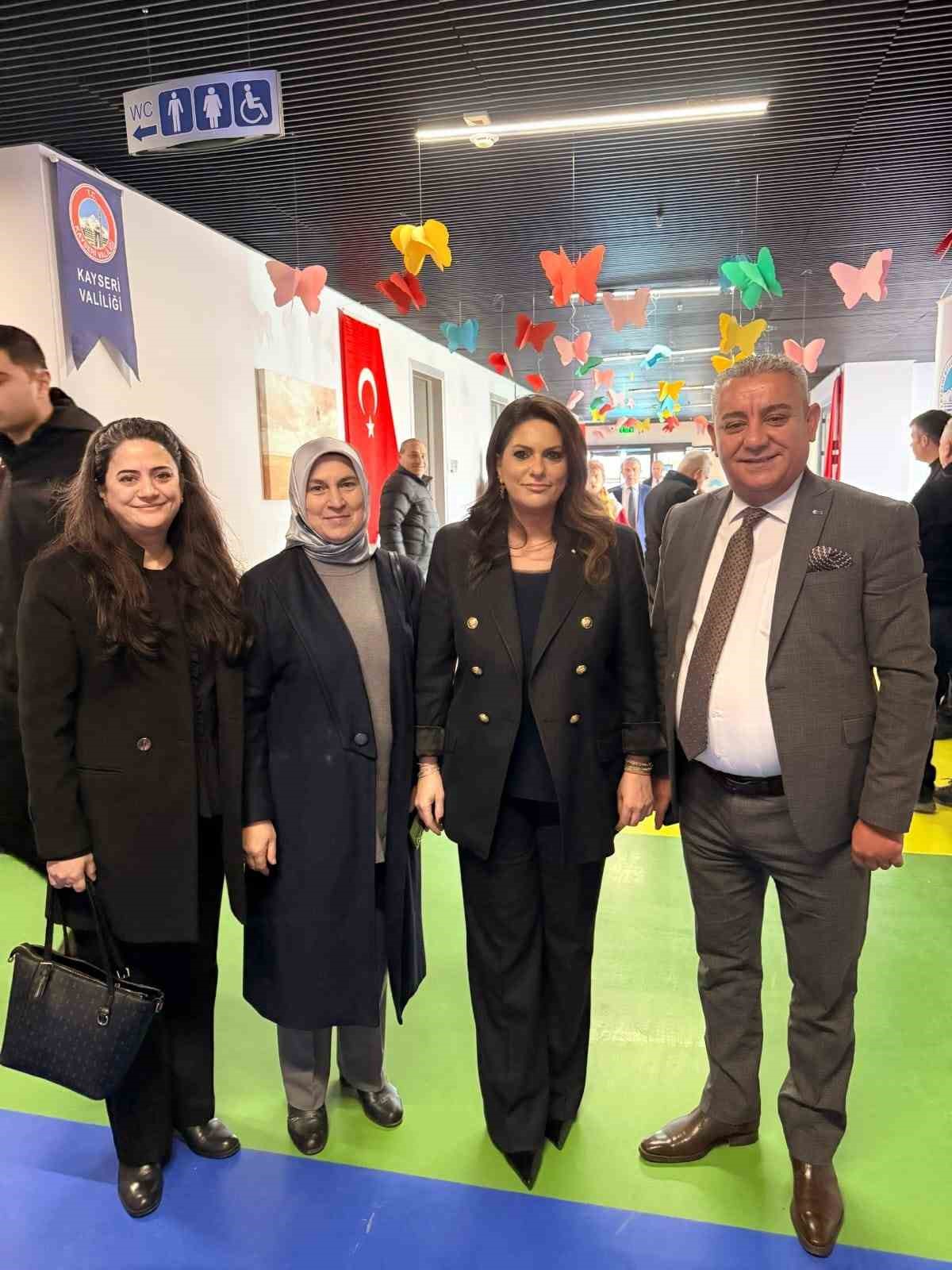 G&ouml;&ccedil;men Kayseri&rsquo;de engelli vatandaşların sorunlarını anlattı
